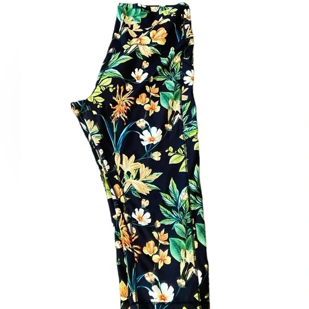 ODODOS Women’s High Waisted Pattern Cropped Leggings with Pockets - Picture 4 of 7